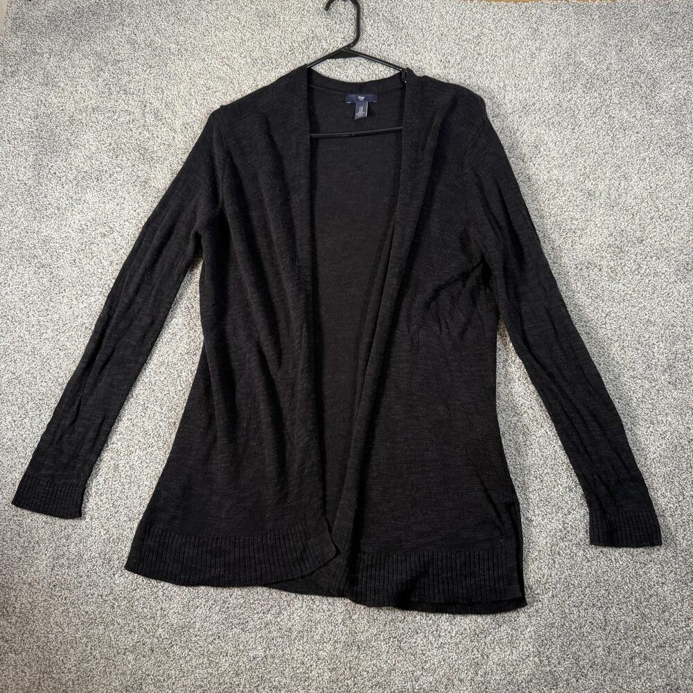 Gap Cardigan Sweater M Minimalist Classic Normcore Capsule Wardrobe Athleisure